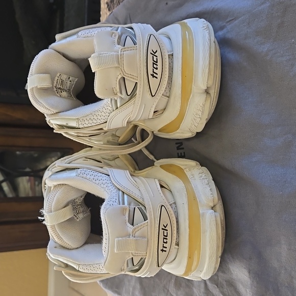 Beautiful and comfortable - Picture 5 of 13